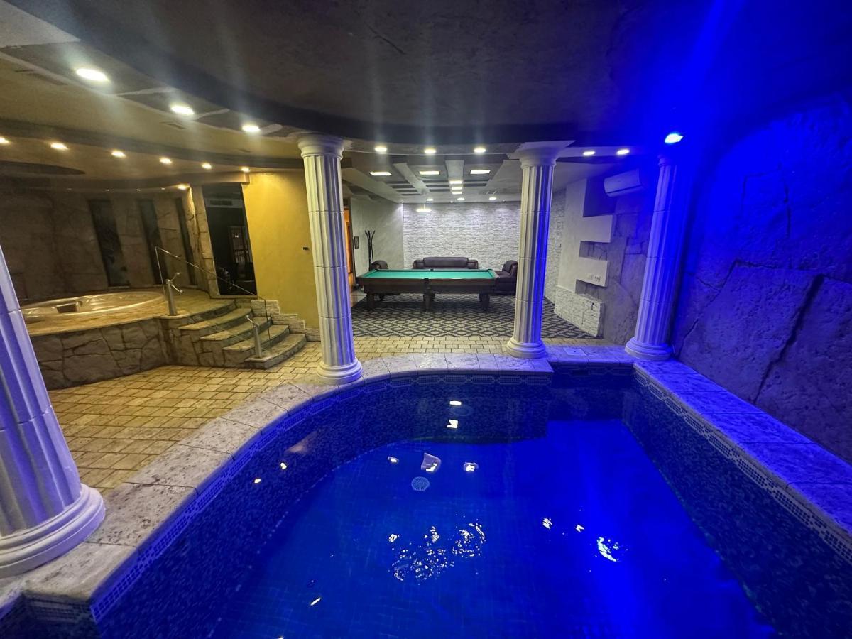 Best Hotel Erevan Esterno foto
