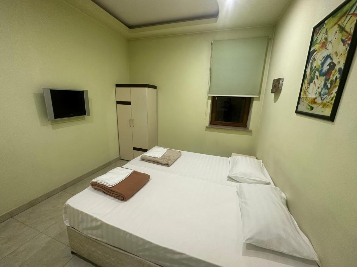 Best Hotel Erevan Esterno foto