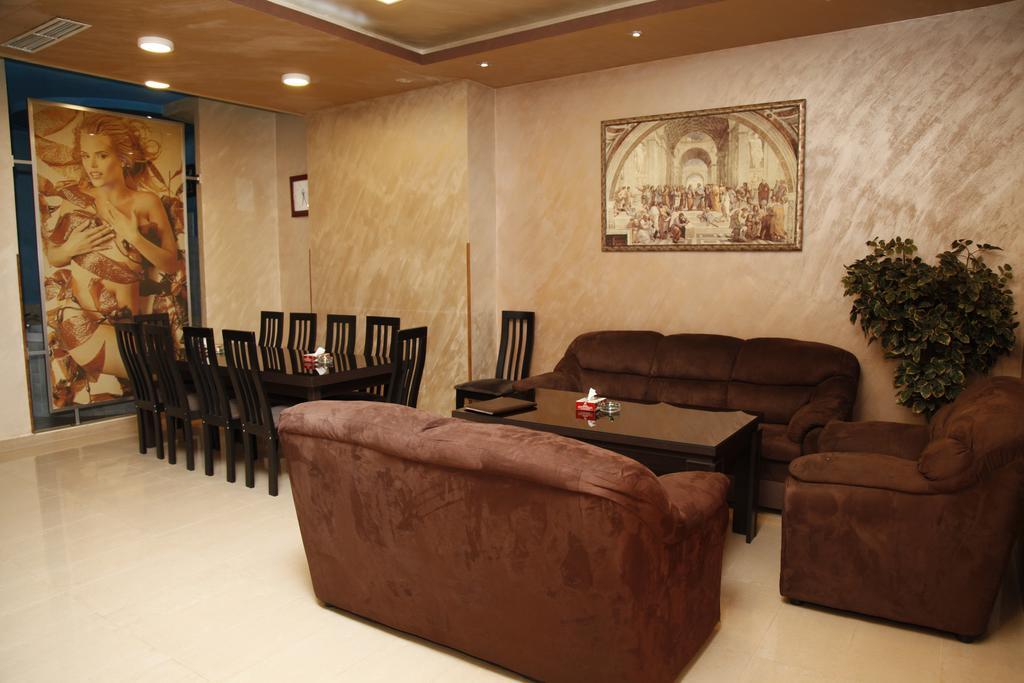 Best Hotel Erevan Esterno foto