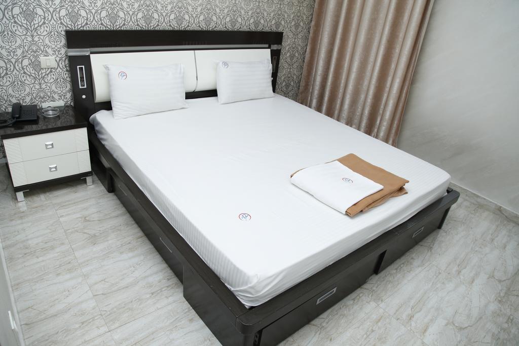 Best Hotel Erevan Esterno foto