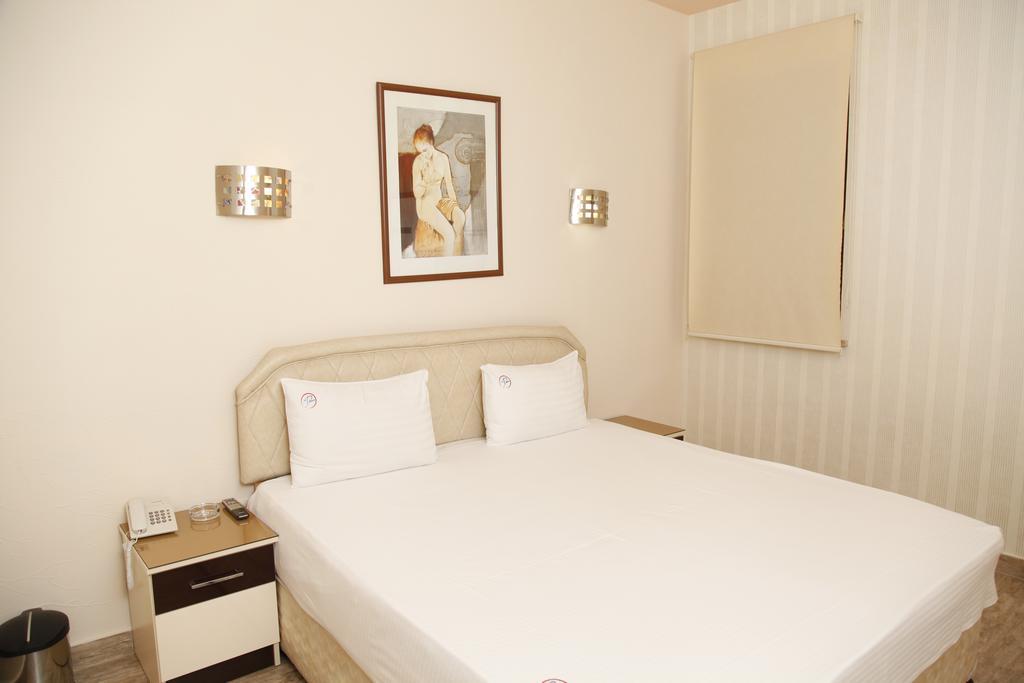 Best Hotel Erevan Esterno foto