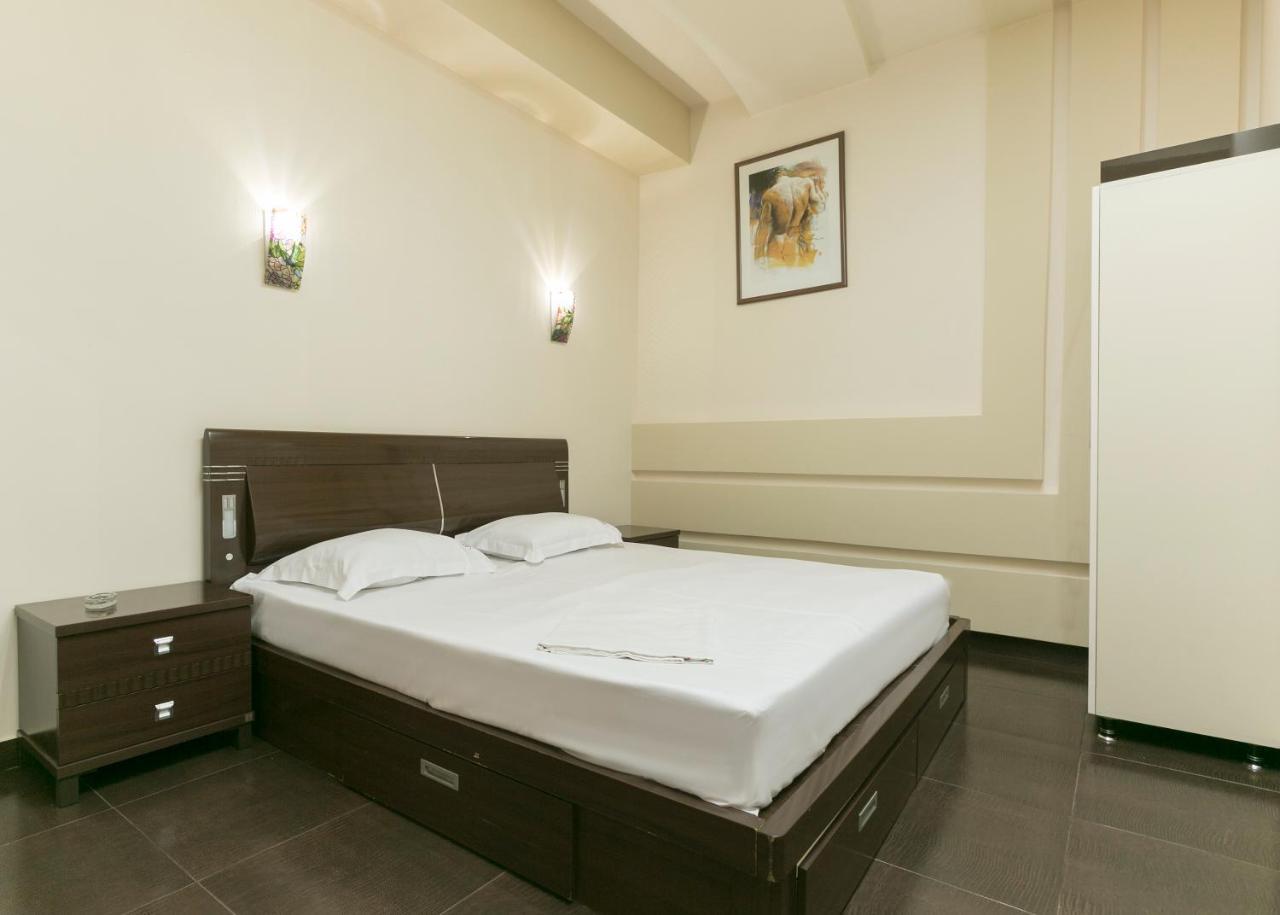 Best Hotel Erevan Esterno foto